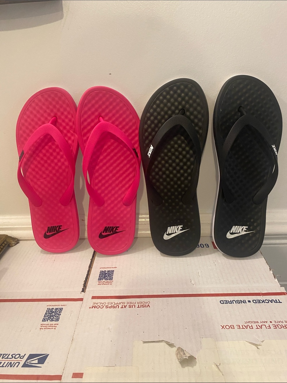 Nike size (M) 11 (W) 12 flip Flops good condition